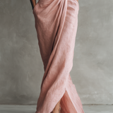 Rosa - Vestido Maxi Minimalista com decote em V em mistura de Linho para Mulher