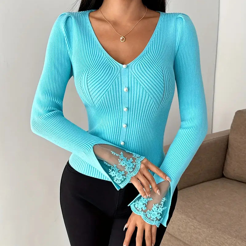 Mariana - Camisola Canelada com Decote em V e Mangas em Renda