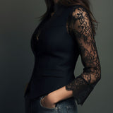 Claudia · Blazer de Mulher Preto com Renda