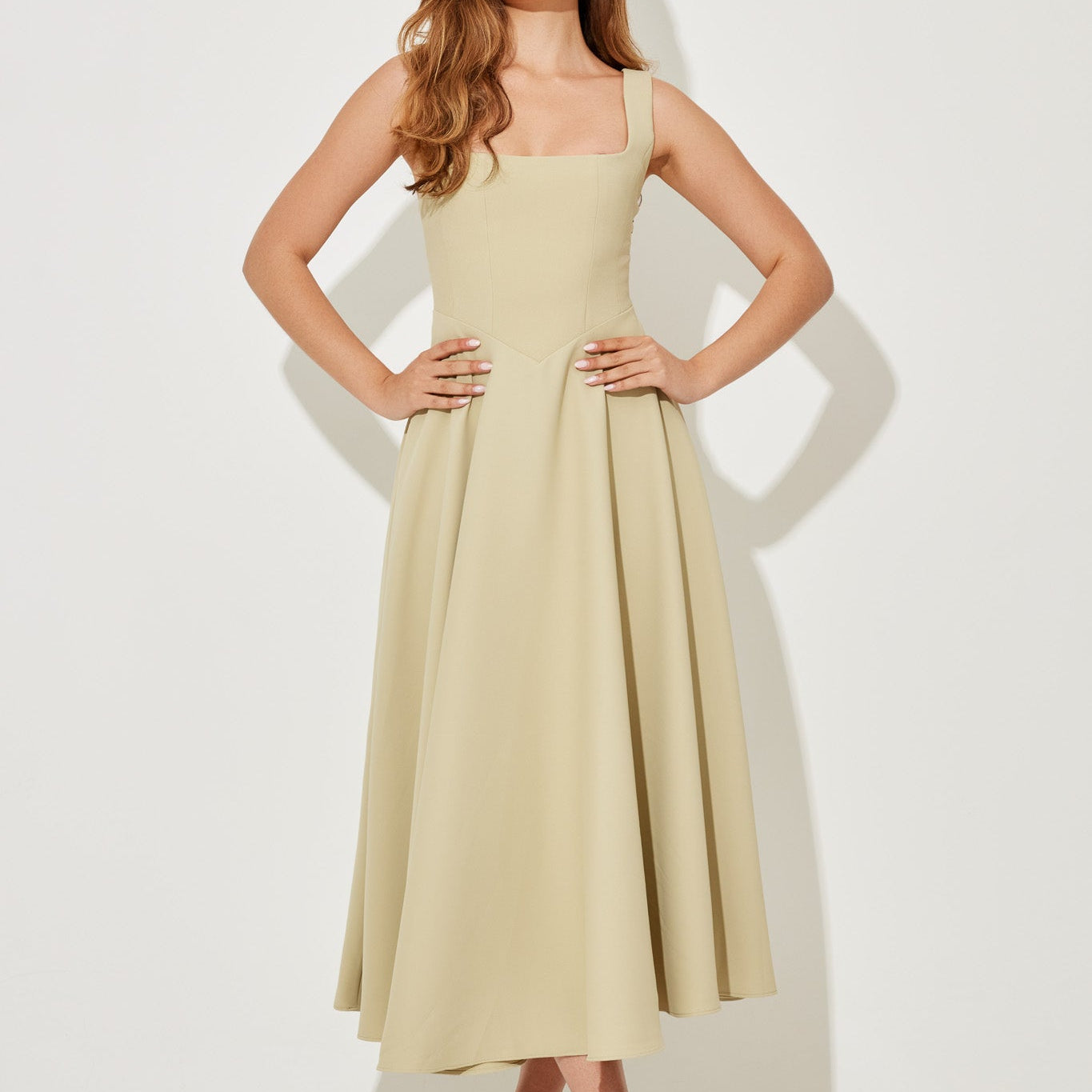 Amelia™ | Vestido midi fluido e atemporal