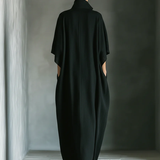 Caro - Vestido Maxi Preto Minimalista com Mangas de Quimono para Mulher