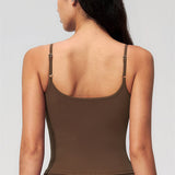 Nexus - Conjunto Completo de Top de Alças e Calções de Perna Larga para Mulher