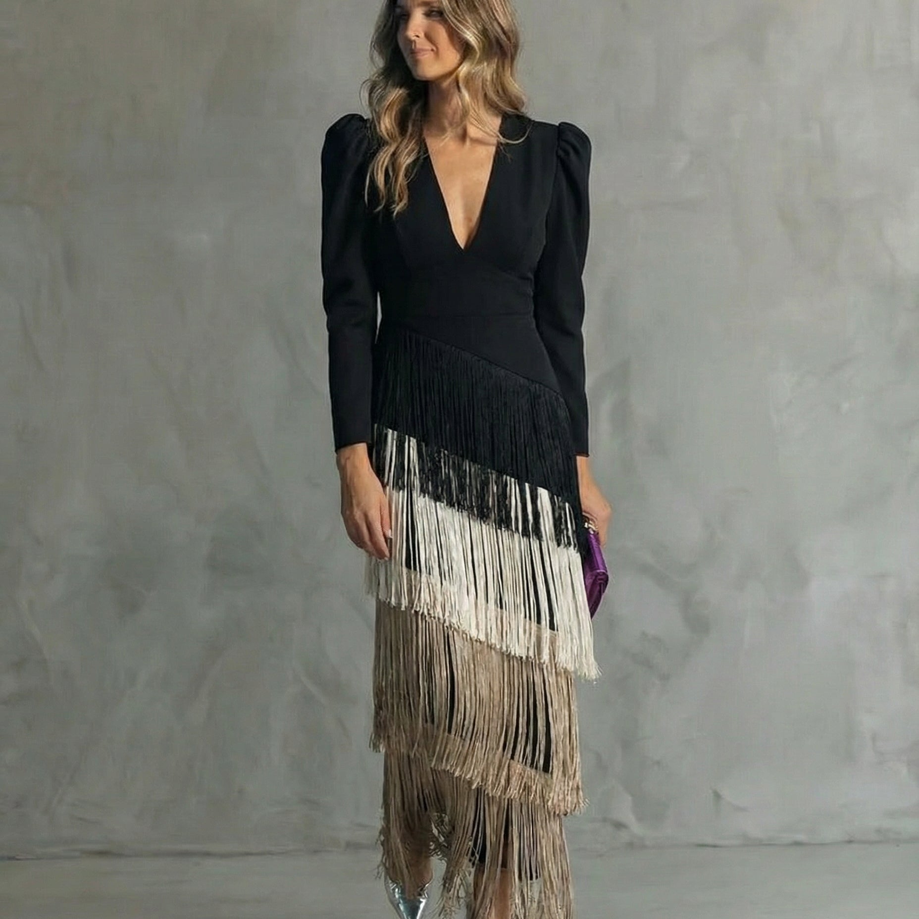 Clara · Vestido elegante de Mulher com mangas de franjas