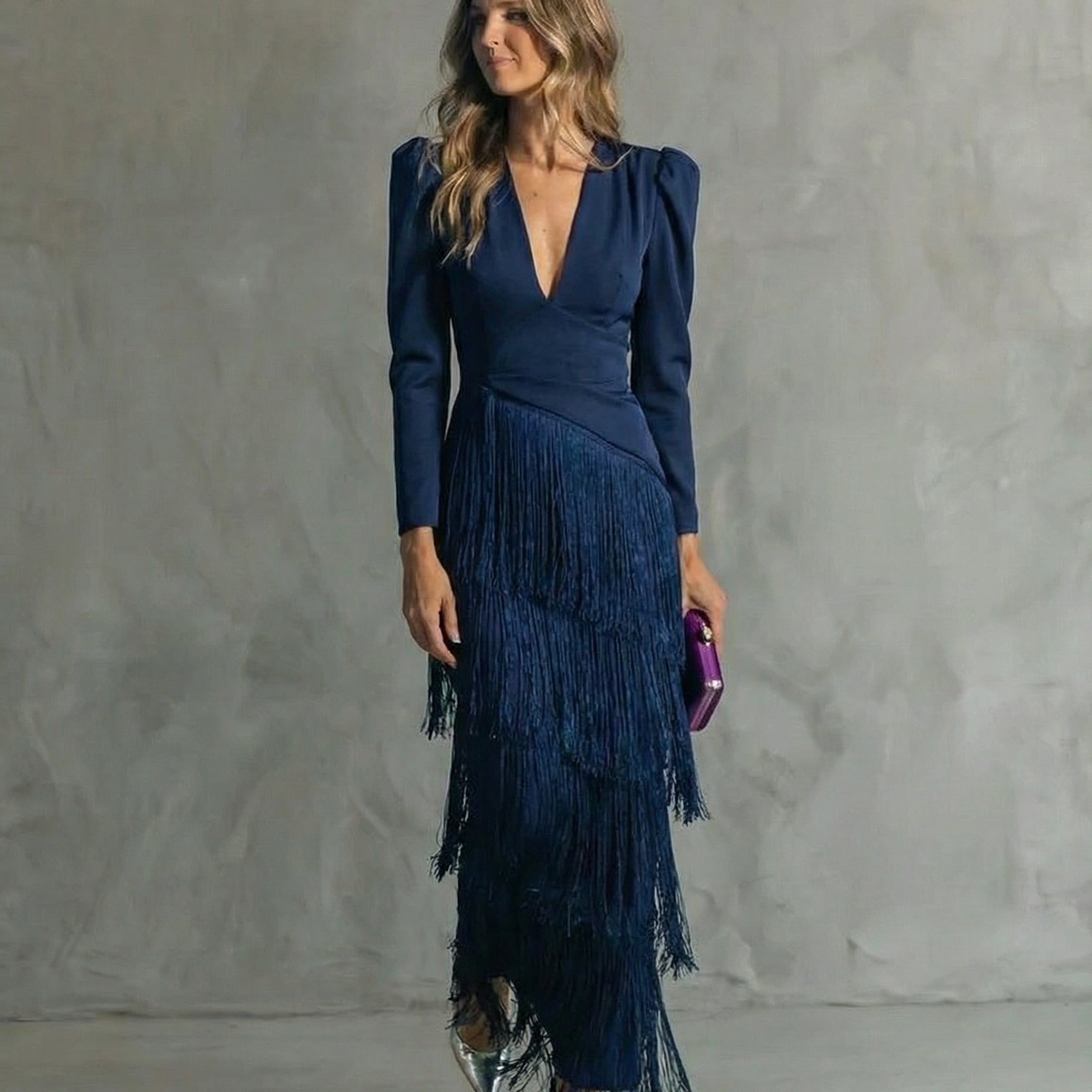 Clara · Vestido elegante de Mulher com mangas de franjas