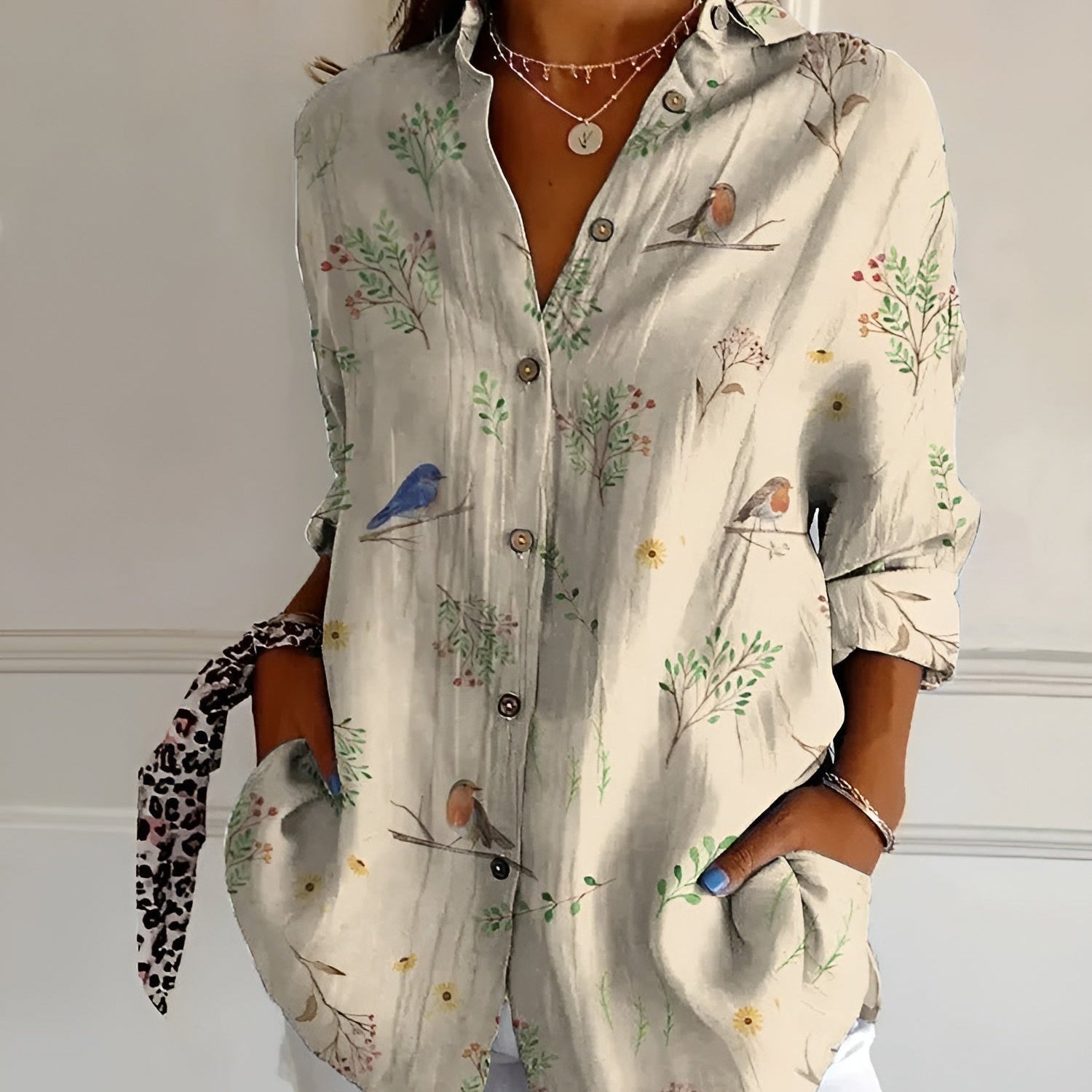 Roberta™ | CAMISA FLORAL RELAX FIT PERFEITA PARA TODAS AS OCASIÕES